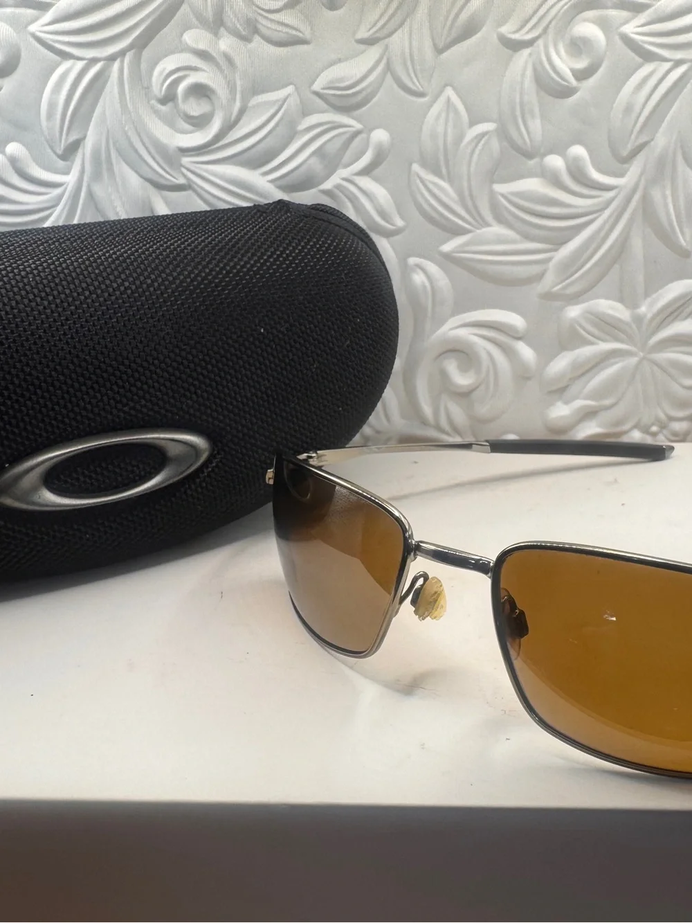 Oakley square wired polarized dark sunglasses